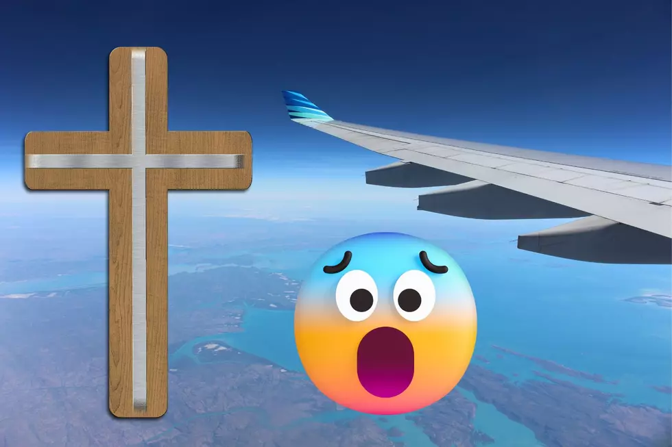Who Told You To Do That? Woman On Flight Leaving Texas Tries To Open Door Midflight